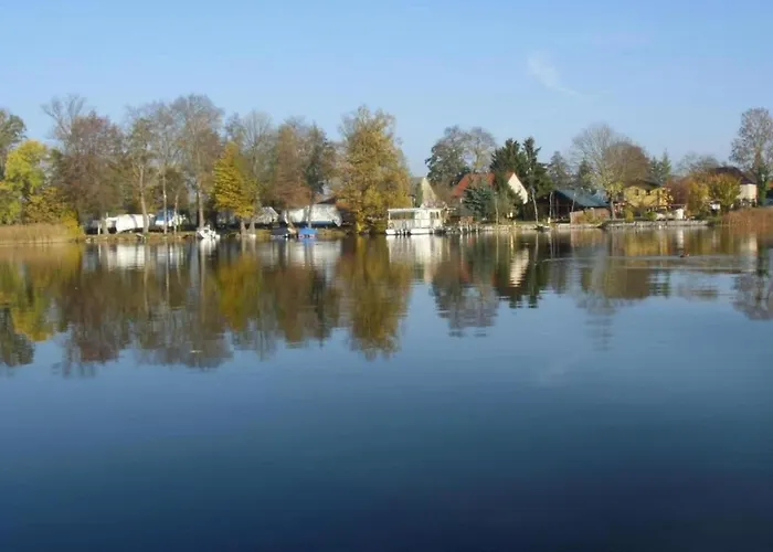 Teupitz Lakeside Escape Semesterbostad *